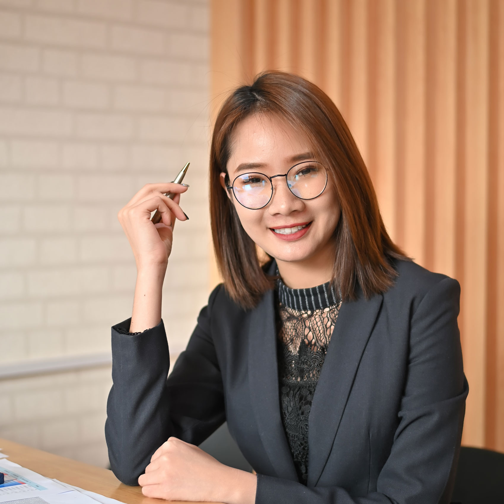 asian-secretary-woman-looking-at-camera-2021-10-20-00-23-47-utc.jpg asian-secretary-woman-looking-at-camera-2021-10-20-00-23-47-utc.jpg